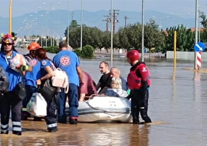 Αρτοποιός: Οι δυνάμεις της Πολιτικής Προστασίας συνεχίζουν αδιάλειπτα το έργο τους -  4.527 διασώσεις
