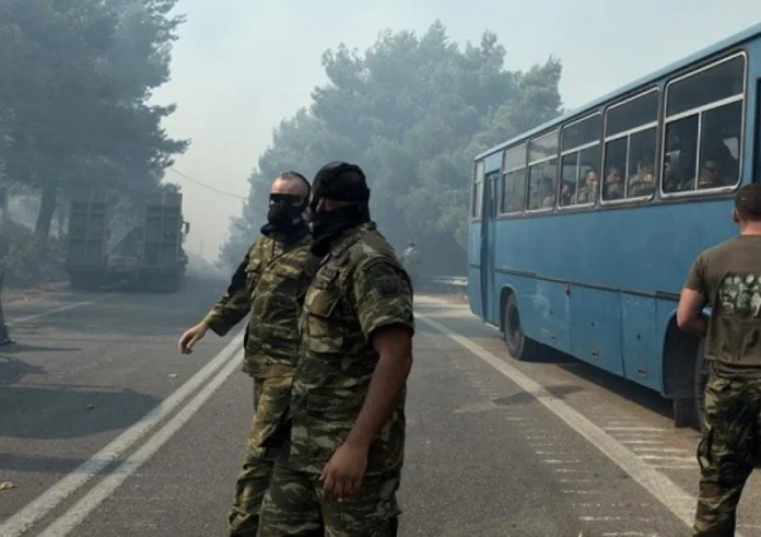Στη μάχη των πυρκαγιών οι ένοπλες δυνάμεις