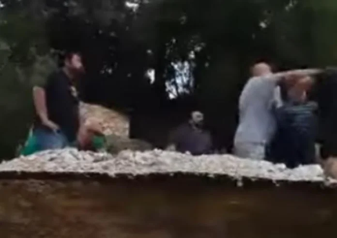 Βόλος: Ο Μπέος χαστούκισε πλημμυροπαθή που τον έβρισε. Αντιπαράθεση για το επεισόδιο