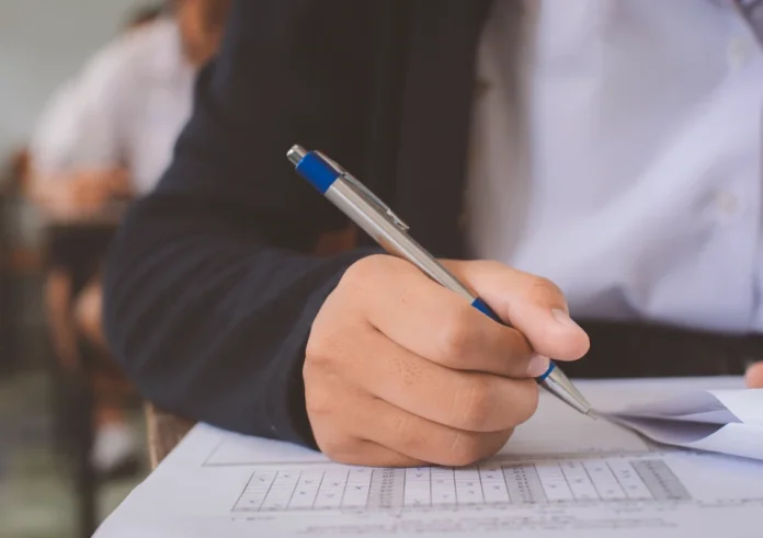 Πανελλήνιες 2025: Ξεκινά η υποβολή μηχανογραφικού για πάσχοντες από σοβαρές παθήσεις - Η διαδικασία