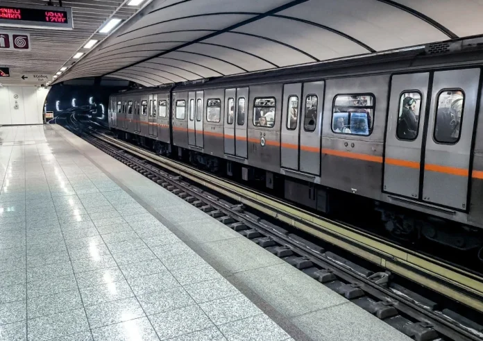 Μετρό: Πρόβλημα ρευματοδότησης στη Γραμμή 3. Τα δρομολόγια σταματούν στην Εθνική Άμυνα