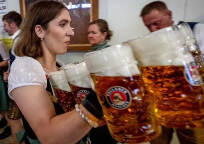 Έρχεται το Oktoberfest Athens 2024 στο Γκάζι, 3 - 6 Οκτωβρίου