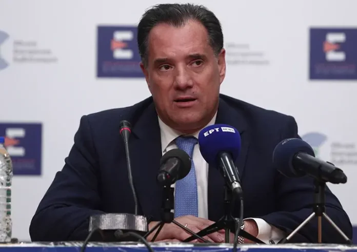 Άδωνις Γεωργιάδης: Διαγράφουμε όλα τα πρόστιμα – Το εμβόλιο δεν γίνεται με το ζόρι