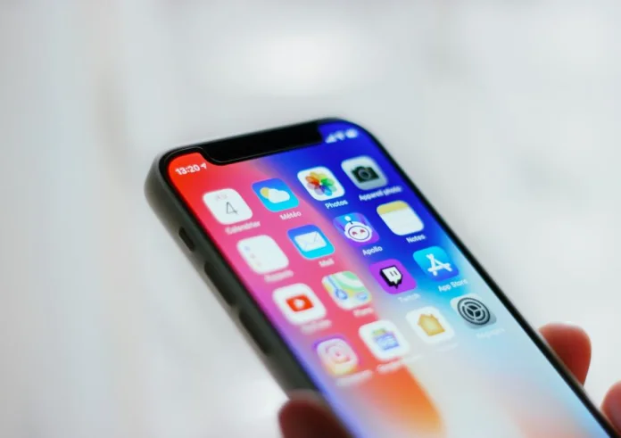 Ένα σχολείο απαγόρευσε τα smartphones και άλλαξε τη ζωή των μαθητών