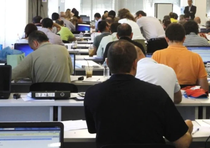 Προκήρυξη ΑΣΕΠ για μόνιμες θέσεις εργασίας στο δημόσιο: Σήμερα λήγει η προθεσμία για τις αιτήσεις – Ποιες ειδικότητες αφορά