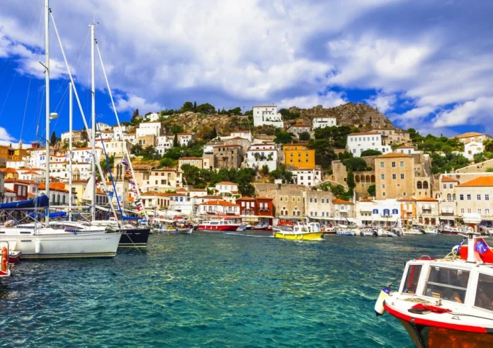 Αγίου Πνεύματος: 5 ιδέες για εκδρομή κοντά στην Αθήνα