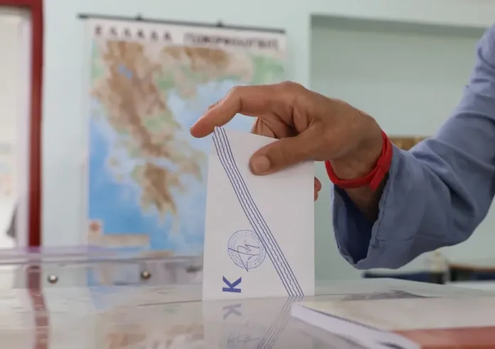 Ευρωεκλογές 2024: Τι δείχνουν οι τελευταίες 4 δημοσκοπήσεις – Ποια κόμματα πιάνουν τους στόχους τους, πόσα ξεπερνούν το 3%