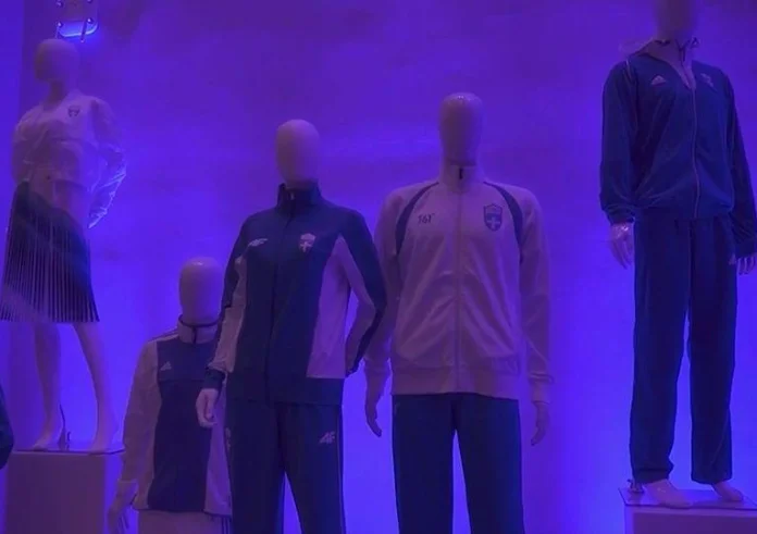 Athens Fashion Week 2024: Εντυπωσιάζουν οι στολές της ελληνικής αποστολής για τους Ολυμπιακούς Aγώνες