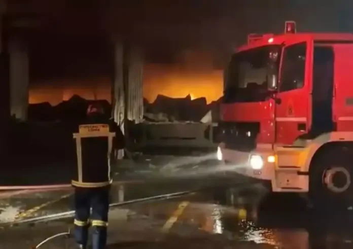 Θεσσαλονίκη: Ανατροπή με τη φωτιά στο εργοστάσιο αυγών – Τα στοιχεία δείχνουν ηλεκτρική βλάβη και όχι εμπρησμό από vegan