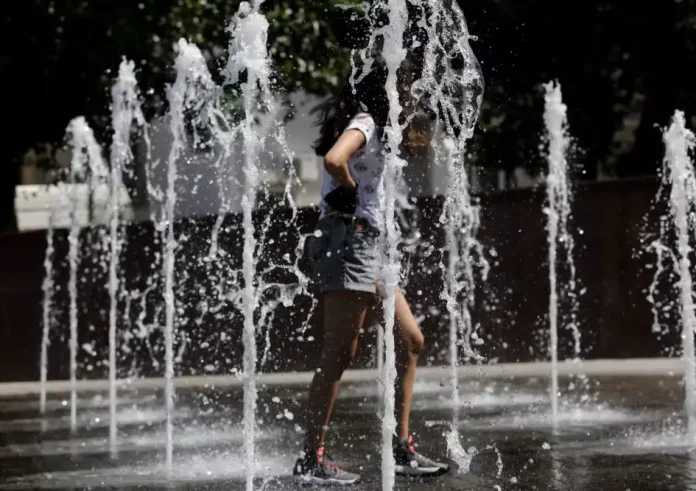 Καιρός – Meteo: Το φαινόμενο Hot Dry Windy φέρνει αυξημένο κίνδυνο για δασικές πυρκαγιές