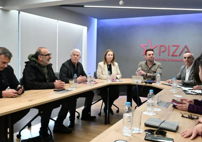 Στέφανος Κασσελάκης: Επαναφορά του 13ου και 14ου μισθού για τους εργαζόμενους στο Δημόσιο