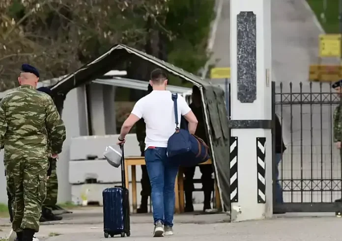 Στέφανος Κασσελάκης: Δεν θα πάρει άδεια, απολύεται στις 29 Μαρτίου