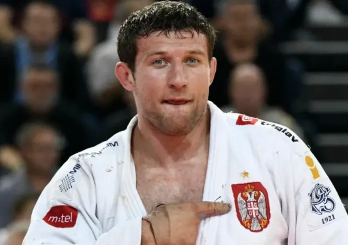 Χαμός στο τζούντο: Τιμωρήθηκε για 5 μήνες επειδή έκανε τον σταυρό του ο πρωταθλητής Ευρώπης Νεμάνια Μάιντοβ