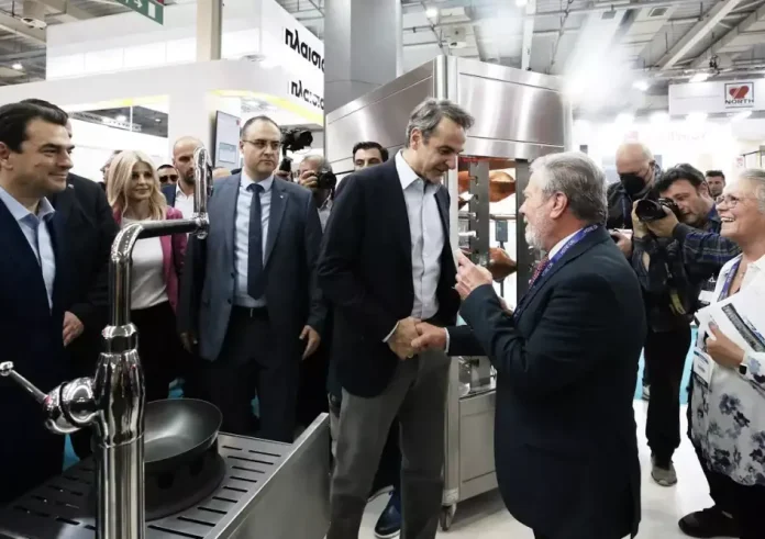 Στη HORECA ο Μητσοτάκης: Πολλές ελληνικές εταιρείες αναπτύσσονται και επενδύουν