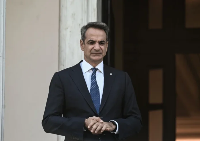 Ο Μητσοτάκης προσπαθεί να ξαναπιάσει το μεταρρυθμιστικό νήμα