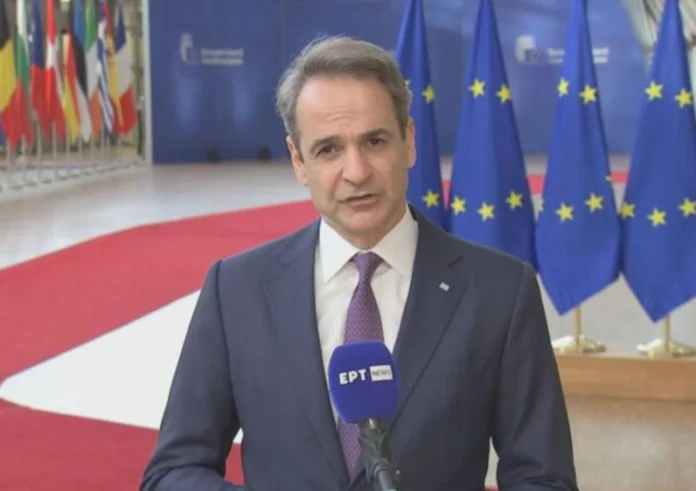 Politico: Η ανάλυση για τον Μητσοτάκη και τον γάμο ομοφύλων και το σενάριο για θέση στις Βρυξέλλες