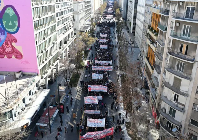 Φοιτητές: Βούλιαξαν την Αθήνα και τώρα κλιμακώνουν καταλήψεις και κινητοποιήσεις