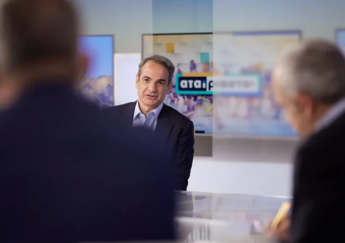 Μητσοτάκης στον ΣΚΑΪ: Εξόρκισε την αποχή, κατηγόρησε για «σόου» τον Κασσελάκη