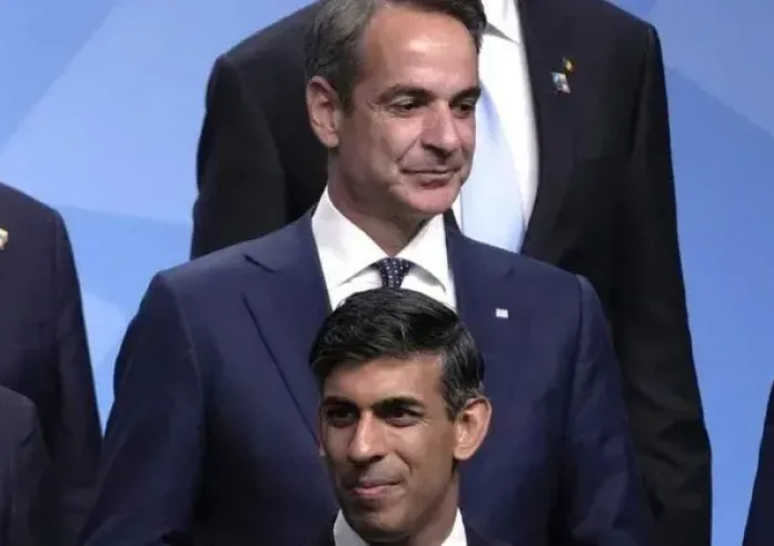 Λονδίνο: Ακύρωσε ξαφνικά τη συνάντησή του με τον Κυριάκο Μητσοτάκη ο Σούνακ λόγω γλυπτών του Παρθενώνα