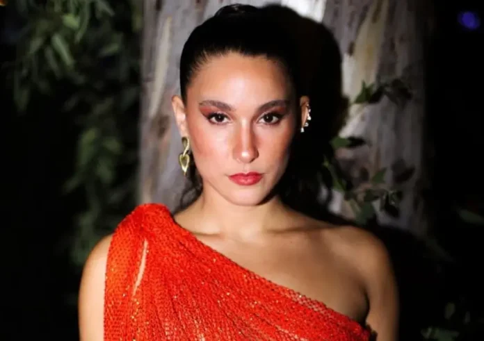 Evangelia: Προσπαθώ εδώ και τρία χρόνια να πάω στη Eurovision, έχω ξαναστείλει τραγούδι