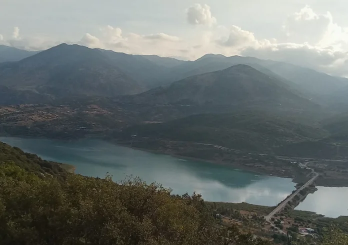 Για πρώτη φορά εδώ και τρία χρόνια τα αποθέματα νερού στην Αττική καταγράφουν αύξηση