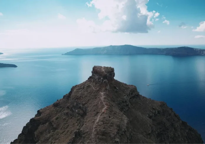 National Geographic: Οι σεισμοί στη Σαντορίνη είναι εξαιρετικά ασυνήθιστοι – Κύρια απειλή μία ιδιαίτερα ισχυρή δόνηση