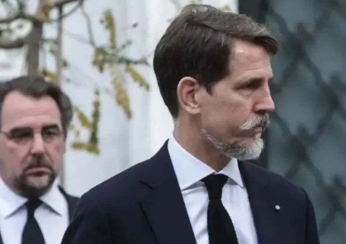 Να ακυρωθεί το επίθετο «Ντε Γκρες» από την πρώην βασιλική οικογένεια ζητά από το ΣτΕ Καθηγητής του ΕΚΠΑ