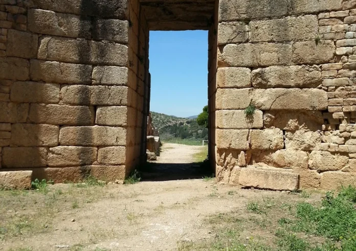 Γυναίκα της Μυκηναϊκής Εποχής «αποκαλύπτεται» έπειτα από 3.500 χρόνια - Είχε ταφεί σε βασιλικό νεκροταφείο