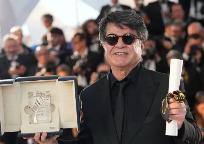 Φεστιβάλ Καννών: Στον Τζαφάρ Παναχί ο Χρυσός Φοίνικας