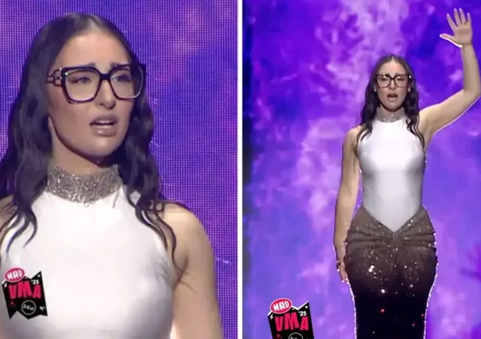 MAD Video Music Awards: Μάγεψε η Klavdia με την beat εκδοχή της Αστερομάτας