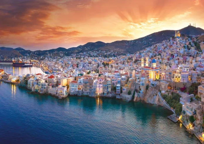 Σύρος: Ανάμεσα στους έξι κορυφαίους πολιτιστικούς προορισμούς στην Ευρώπη για το 2025