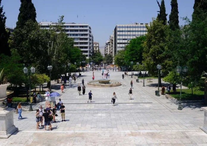 Καύσωνας διαρκείας στη χώρα, θα ξεπεράσει τους 44 βαθμούς Κελσίου η θερμοκρασία