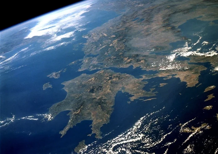 Πώς θα κινηθεί η θερμοκρασία μέχρι τον Δεκαπενταύγουστο - Τι δηλώνουν οι μετεωρολόγοι