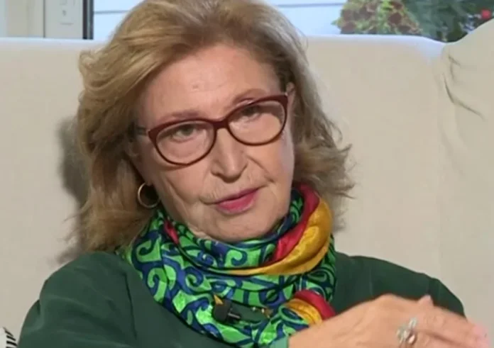 Η φίλη σας η κ Σοφία Σεϊρλή πνίγηκε στο Καμάρι. Και σου είπα μην πάτε. Δεν με άκουσες