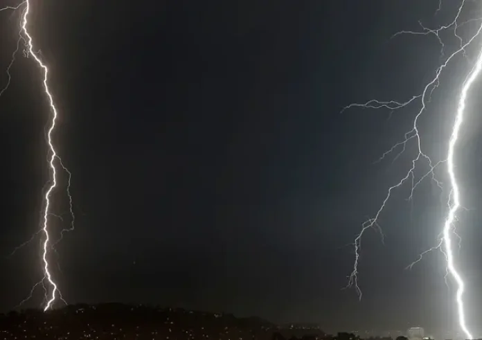 ΕΜΥ: Αναβάθμισε το δελτίο επιδείνωσης σε επικίνδυνων καιρικών φαινομένων – Ποιες περιοχές πλήττονται