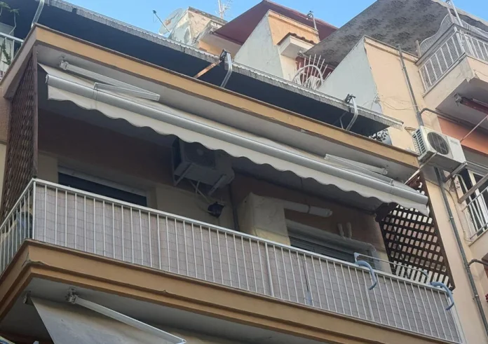 Θεσσαλονίκη: Σκότωσε την αδελφή του λίγες ώρες μετά το εξιτήριό της – Το σημείωμα που είχε αφήσει στους γείτονες