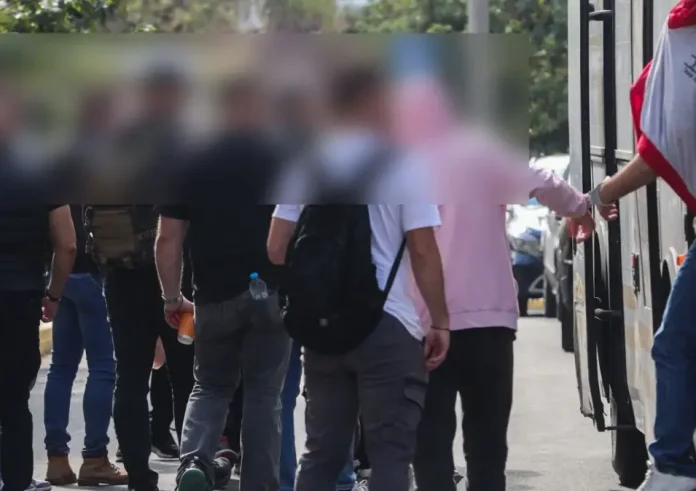 Διάλογοι – φωτιά ξεσκεπάζουν το κύκλωμα απάτης με τις επιστροφές ΦΠΑ