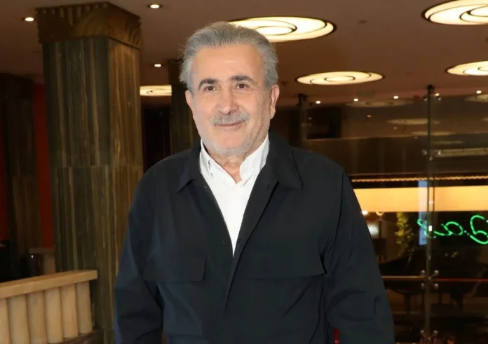 Λάκης Λαζόπουλος: Το Σύνταγμα δεν είναι περιβόλι κανενός