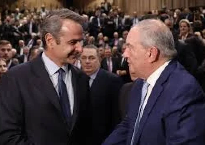 Μητσοτάκης και Καραμανλής στο Ωδείο Αθηνών για το βιβλίο του Στυλιανίδη – Ηχηρή απουσία του Σαμαρά