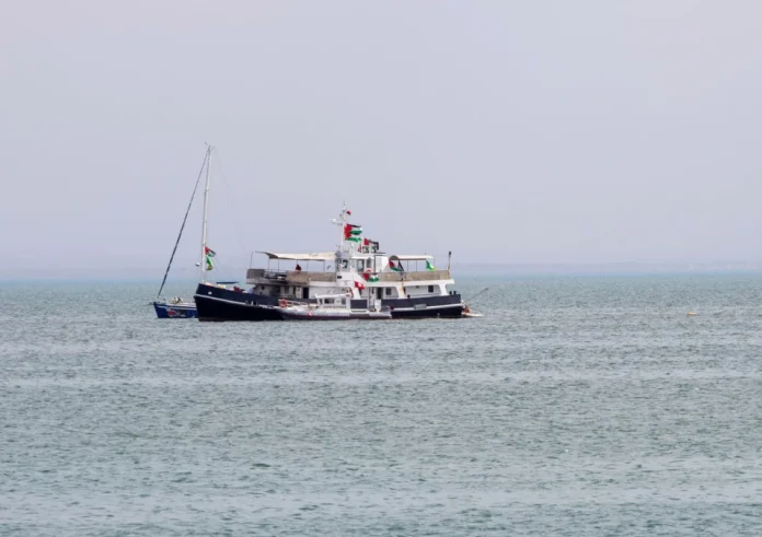 Global Sumud Flotilla: Το «Marinette» συνεχίζει προς τη Γάζα – Σιωπή ΕΕ για το ρεσάλτο, γενική απεργία στην Ιταλία