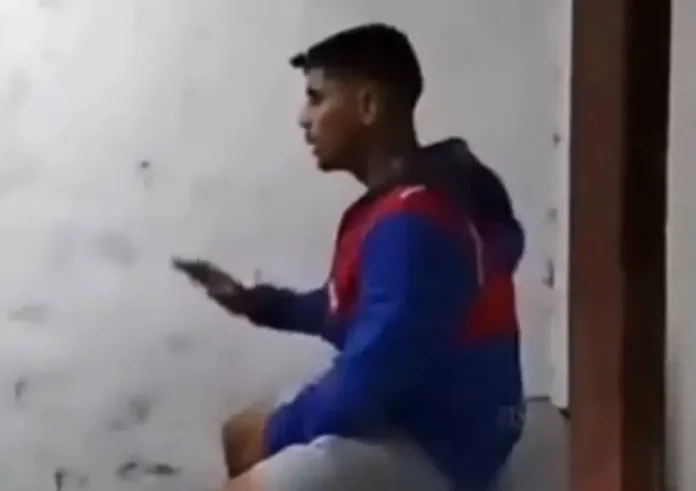 Σοκ σε γήπεδο της Αργεντινής: Κάρφωσαν κλειδί στο μέτωπο παίκτη – Χτυπήθηκε και η κόρη του