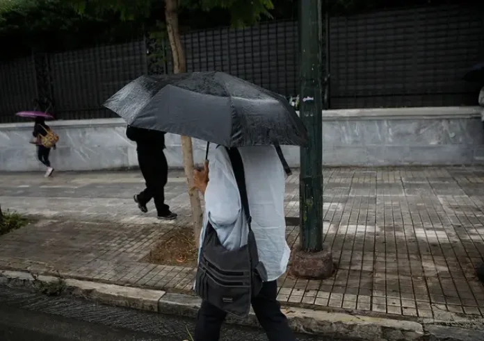 Αλλάζει το σκηνικό του καιρού – Έρχονται βροχές και καταιγίδες σε πολλές περιοχές της χώρας