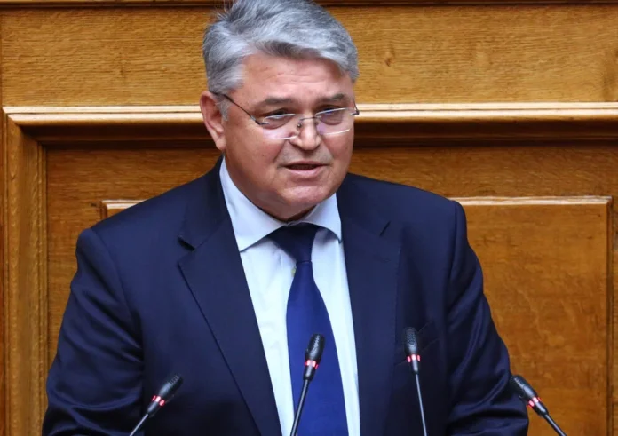 Δημήτρης Νατσιός: «Θυσιάζω και τη βουλευτική μου έδρα για να μην πάρω Προσωπικό Αριθμό»