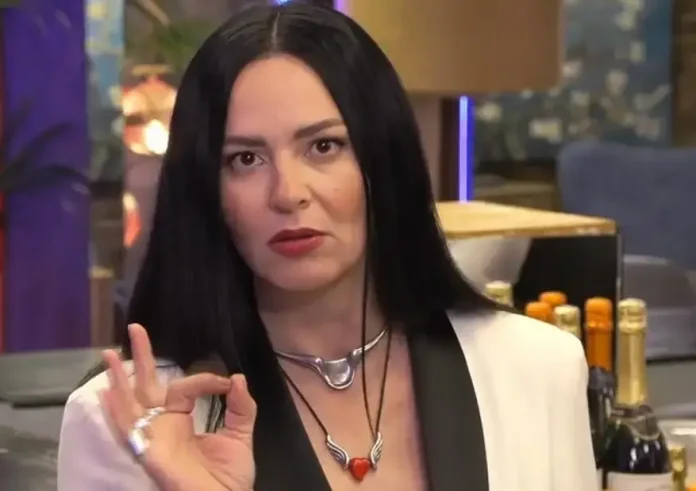 Ζενεβιέβ Μαζαρί «έκοψε» TikTok συμπεριφορές στο First Dates: Έντονη αντίδραση σε παίκτη που κυνηγούσε viral στιγμές