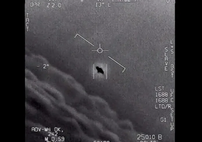 Ντοκιμαντέρ «φωτιά» για μυστικό πόλεμο εξωγήινης τεχνολογίας: «Δεν είναι πια ερώτημα αν υπάρχουν UFO»