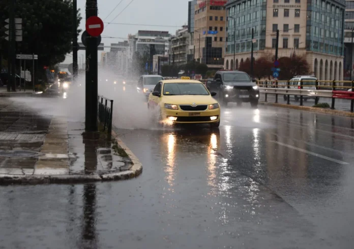 Συναγερμός 112 στην Αττική: «Περιορίστε τις μετακινήσεις σας» – SOS για σφοδρές καταιγίδες και θυελλώδεις ανέμους