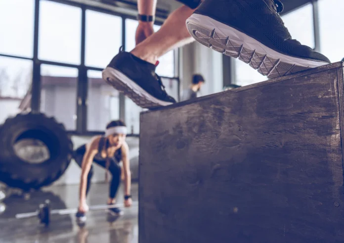 Fitness 2026: Πώς να ξεκινήσετε γυμναστήριο χωρίς να τα παρατήσετε τον πρώτο μήνα