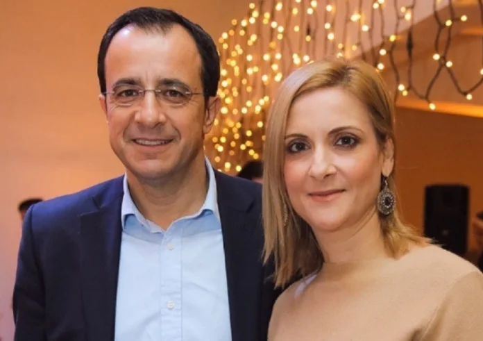 Πολιτικός σεισμός στην Κύπρο: Διπλή παραίτηση στο περιβάλλον Χριστοδουλίδη μετά το βίντεο με τις «μίζες»
