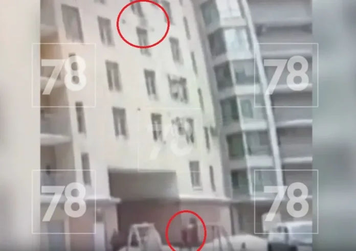 Απίστευτο: Έσωσε παιδί που έπεφτε από τον 7ο όροφο πολυκατοικίας. Δείτε βίντεο