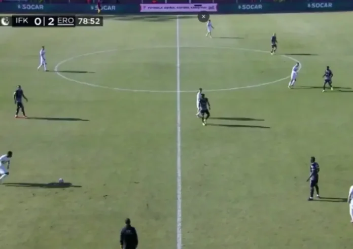 Εντυπωσιακό γκολ: Σκόραρε πίσω από το κέντρο του γηπέδου